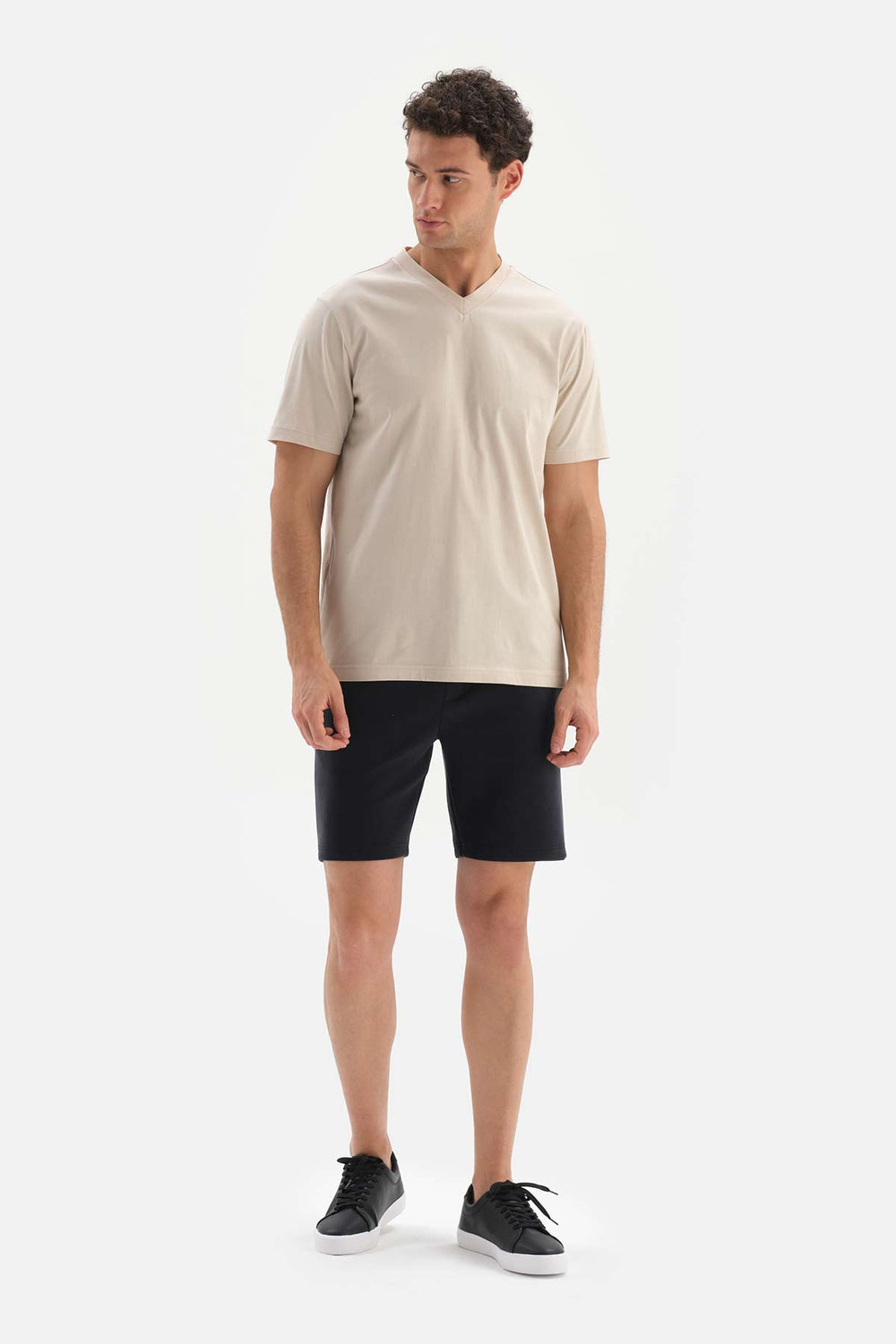 BEIGE V-NECK BASIC SUPIMA T-SHIRT