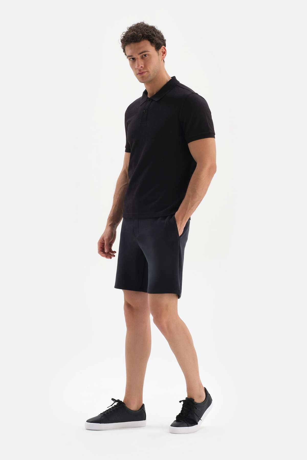 BLACK SPRAY JACQUARD POLO T-SHIRT
