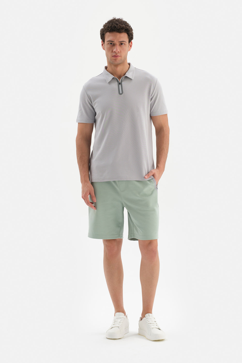 MINT SHORTS