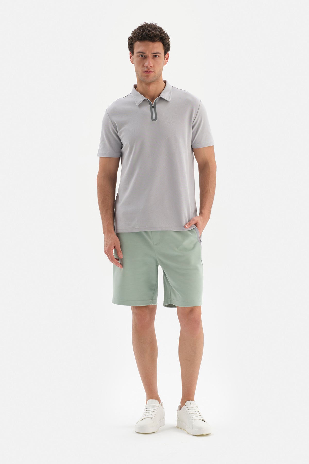 MINT SHORTS