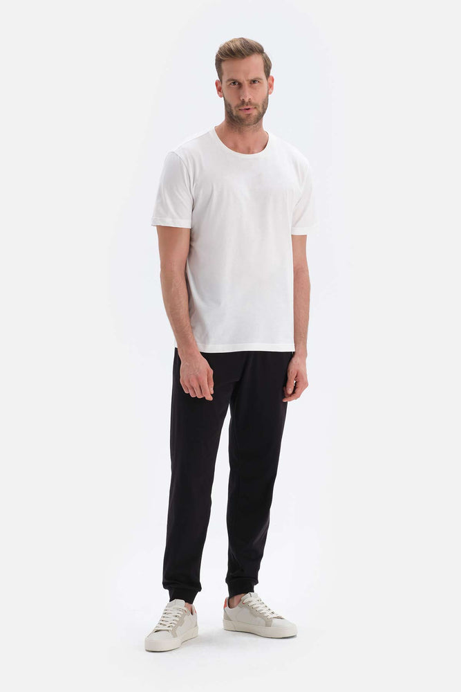 BLACK PYJAMA BOTTOM