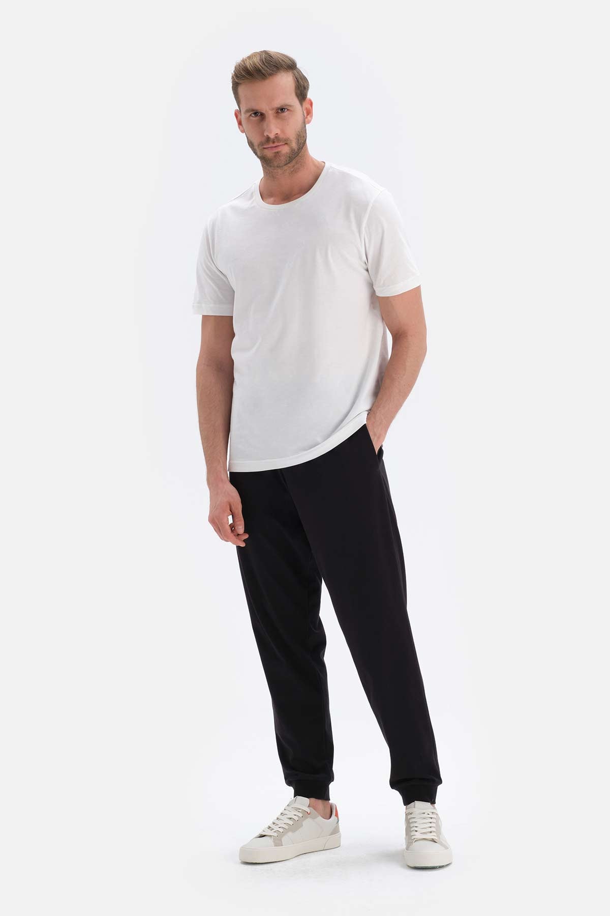 BLACK PYJAMA BOTTOM