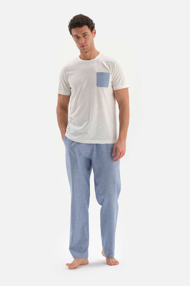 WHITE CREW-NECK PAJAMAS