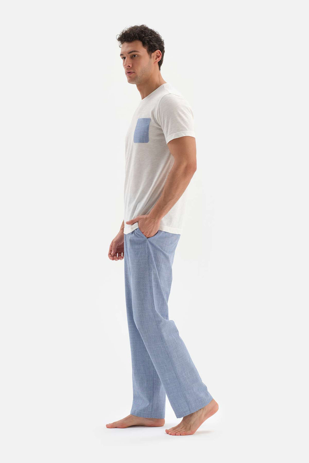 WHITE CREW-NECK PAJAMAS