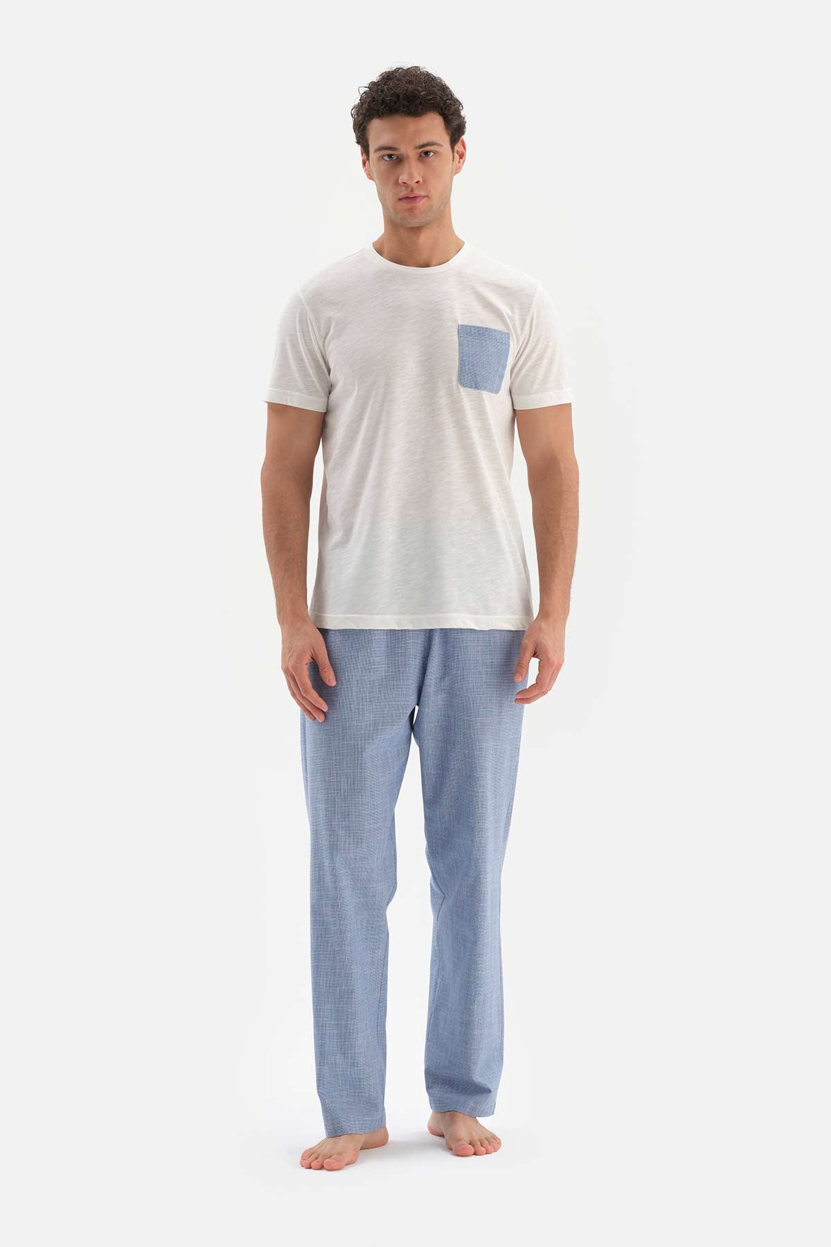 WHITE CREW-NECK PAJAMAS