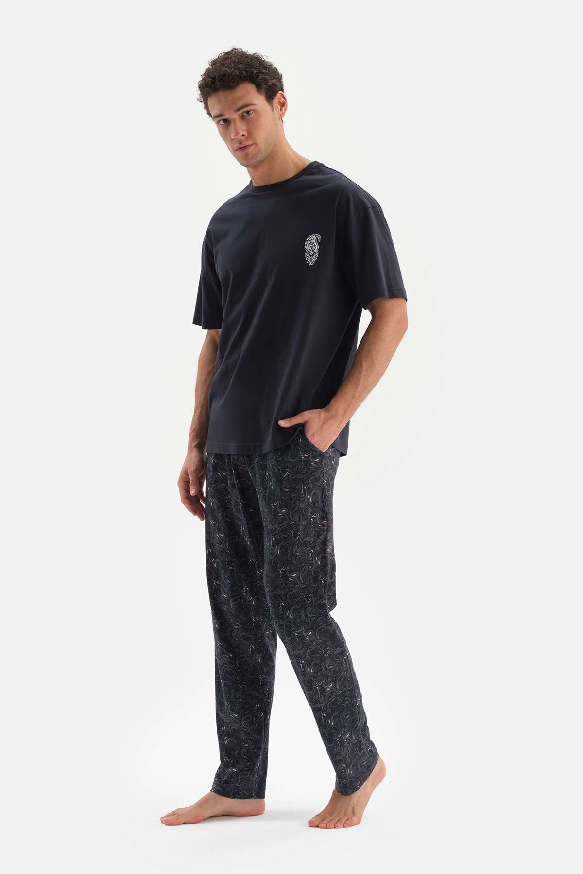 NAVY CREW-NECK PATTERNED KNITTED PAJAMAS