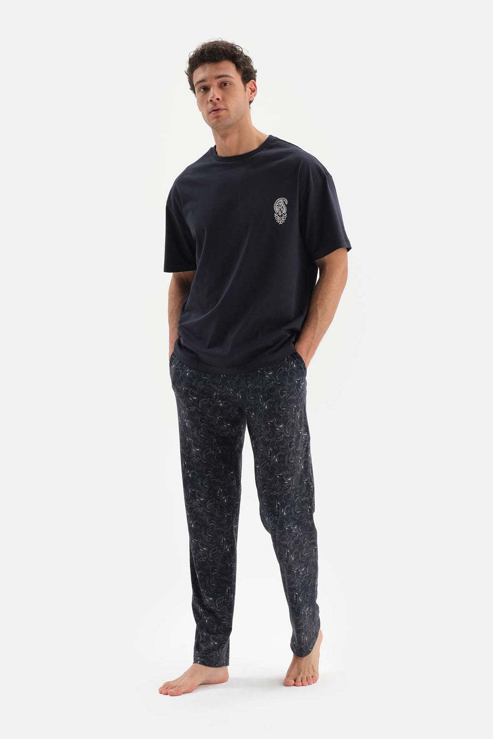 NAVY CREW-NECK PATTERNED KNITTED PAJAMAS