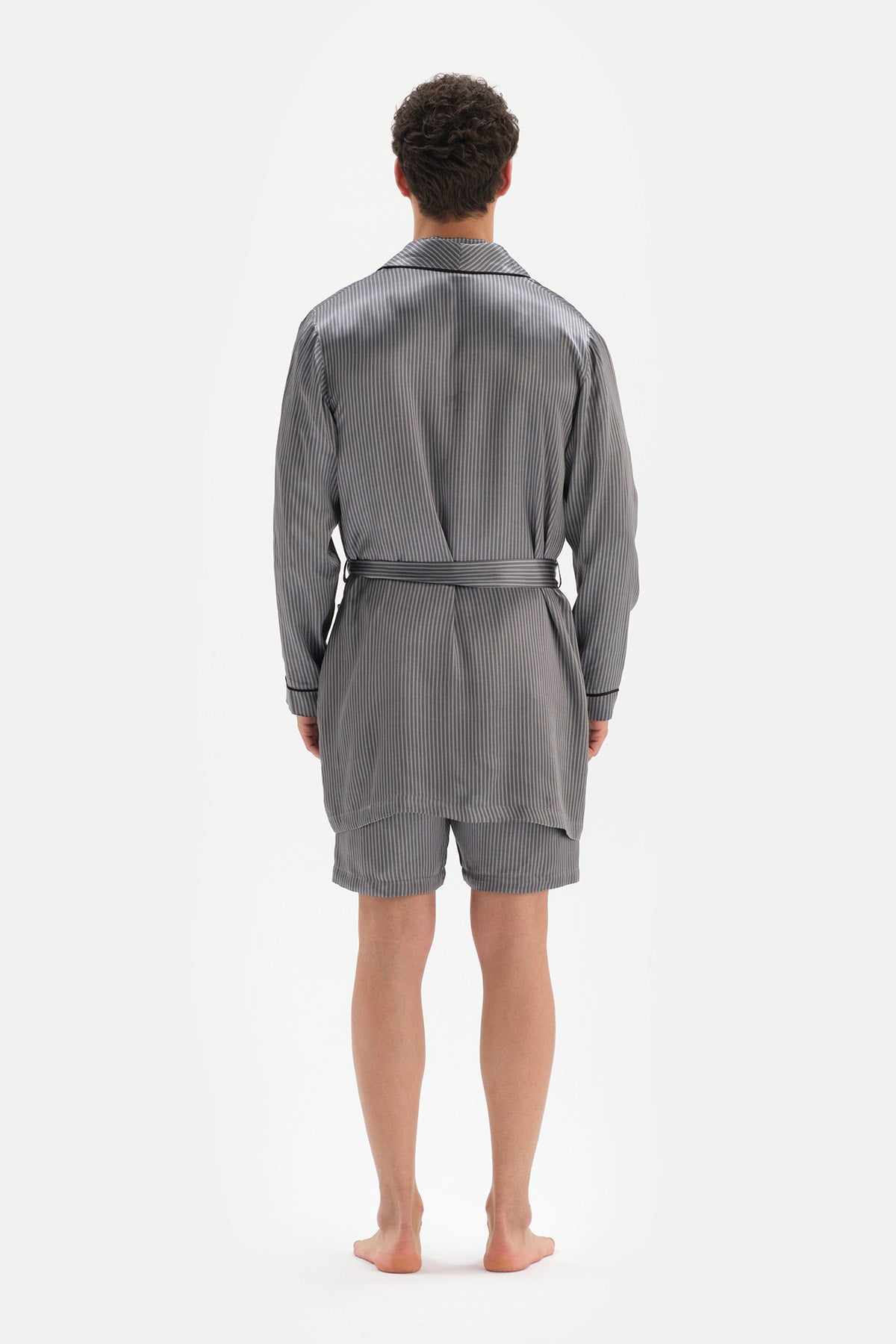 GREY ROBE
