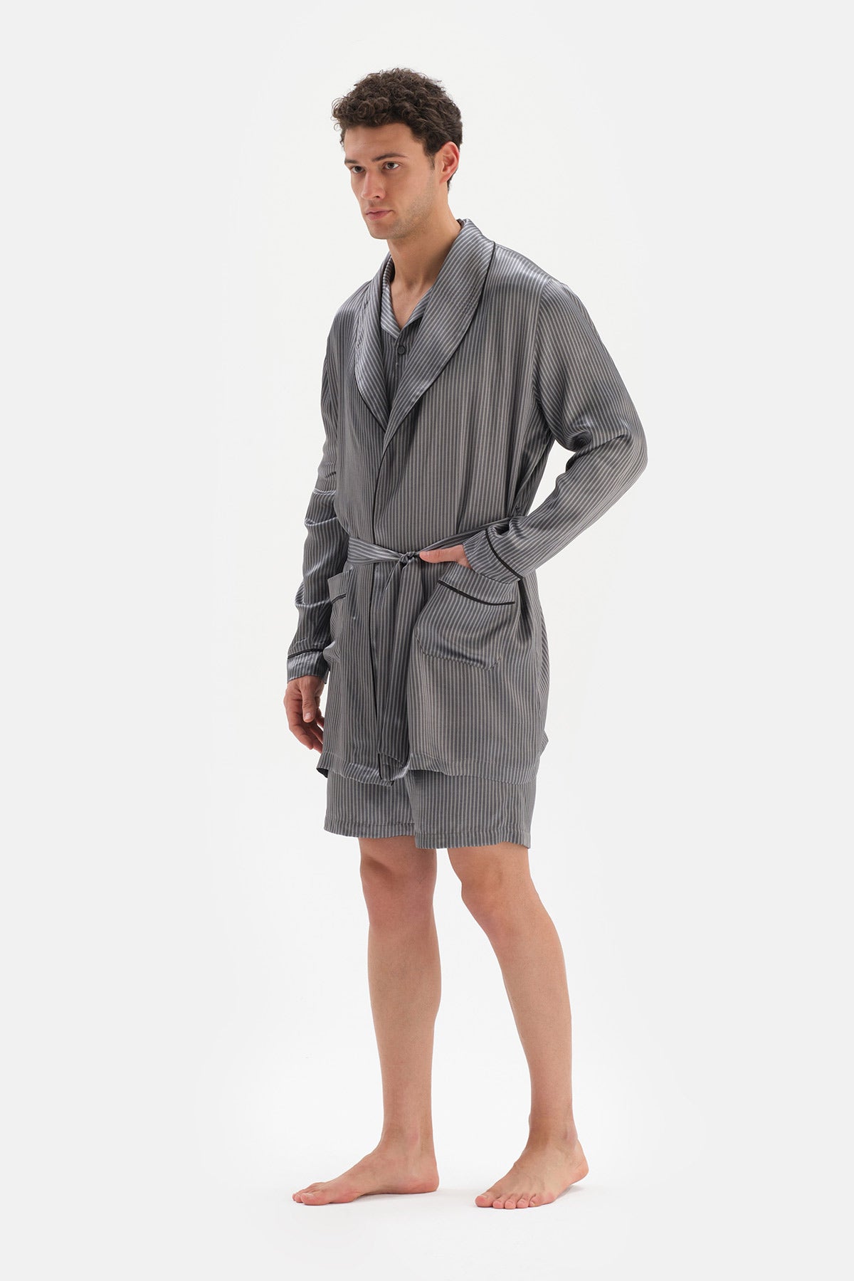 GREY ROBE