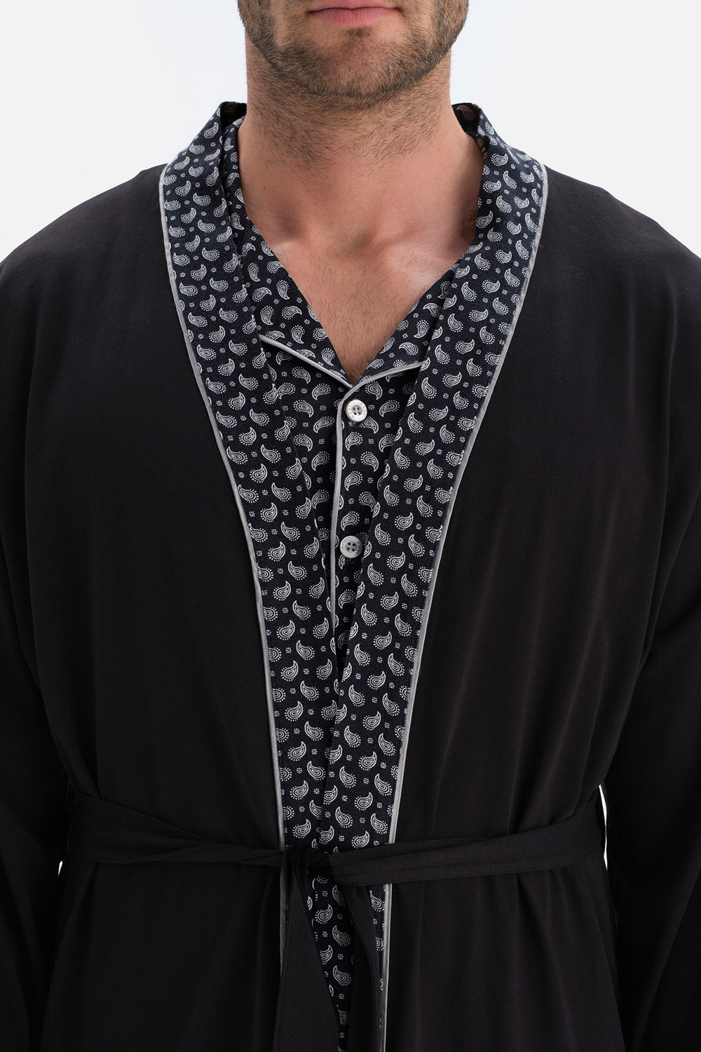BLACK ROBE