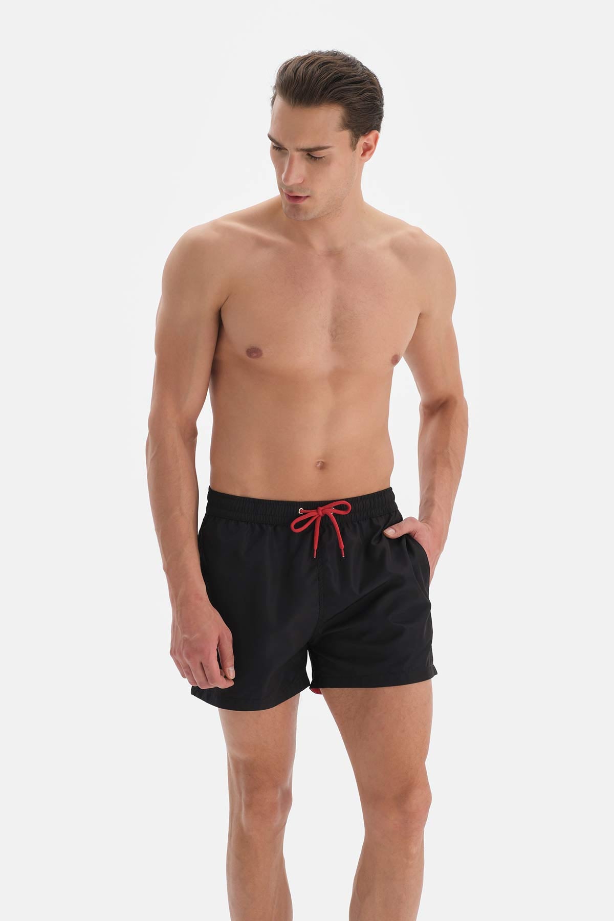 BLACK SHORT