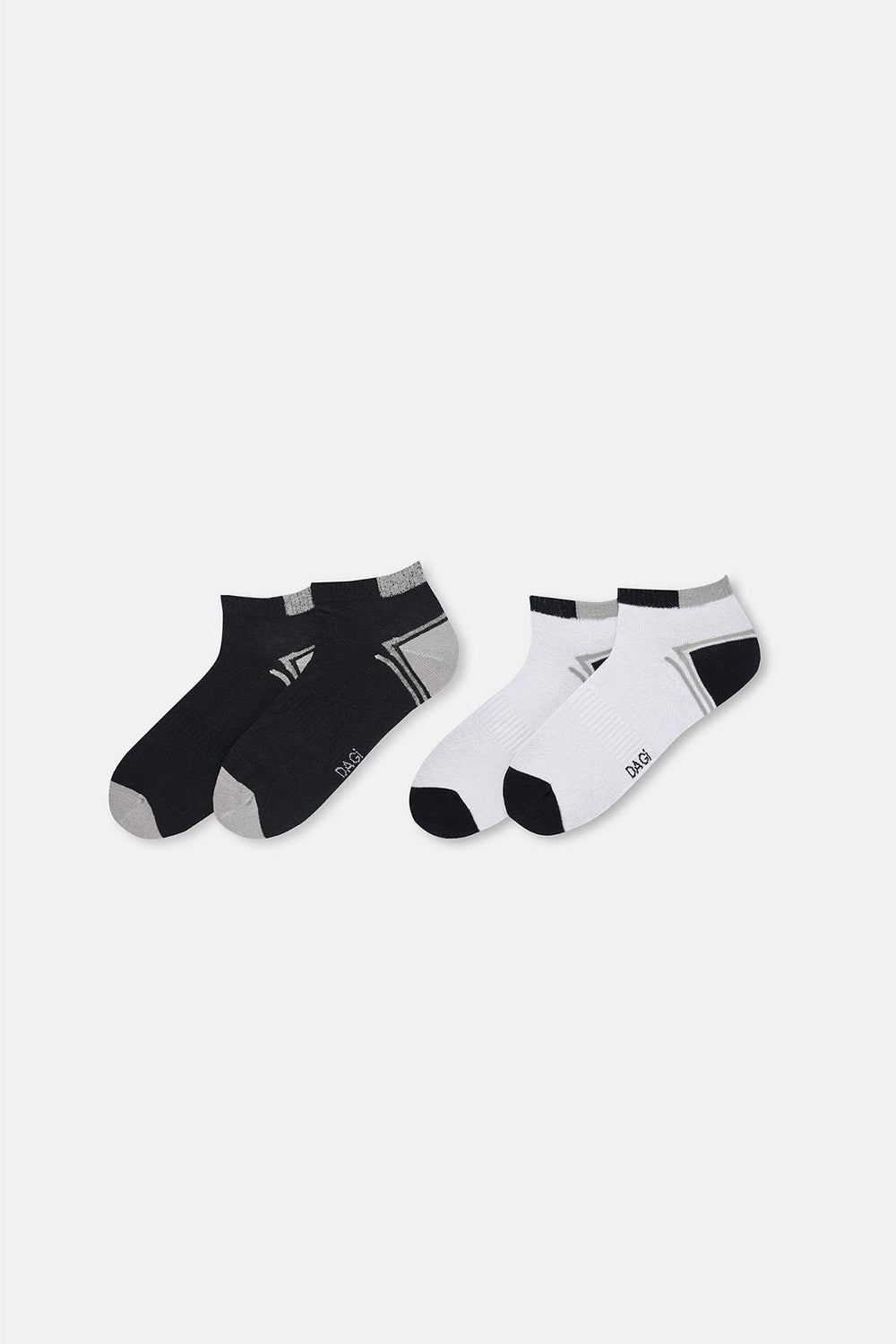 BLACK SOCKS