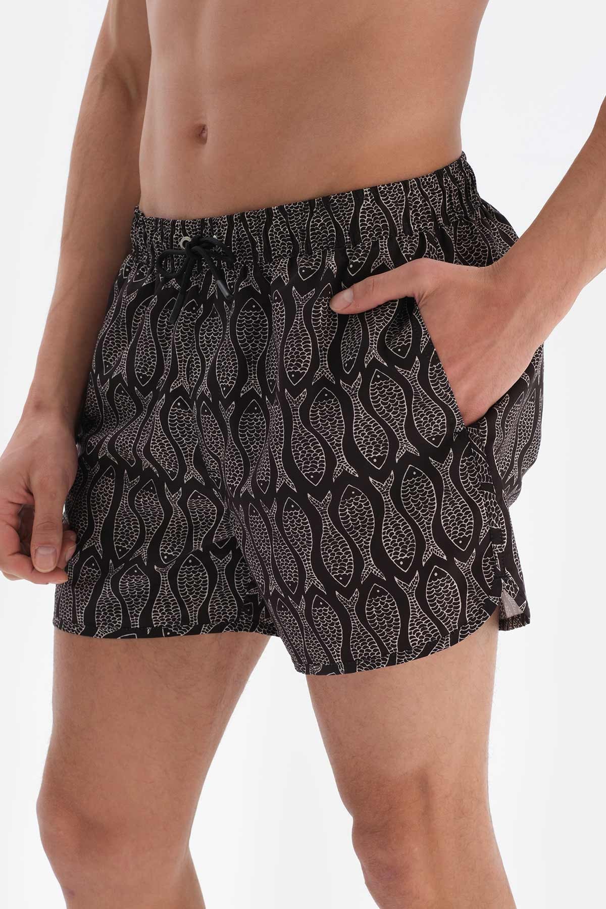 BLACK SHORTS