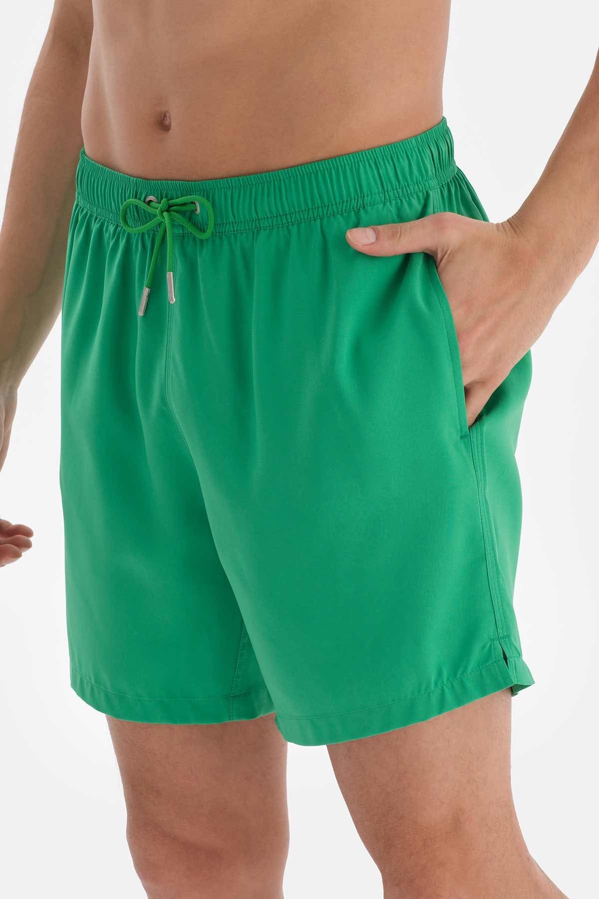 GREEN SHORTS