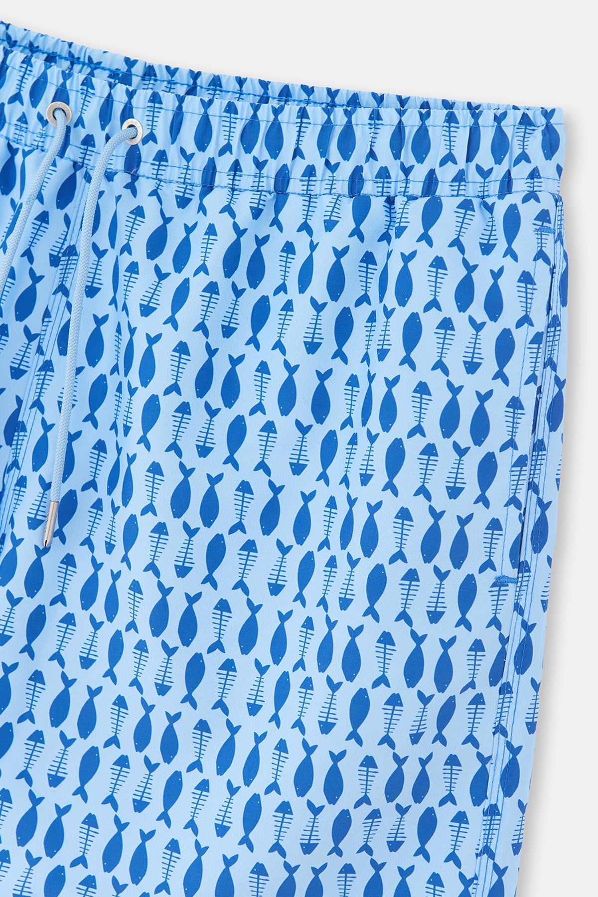 Mavi Kılçık Balık Desenli Orta Deniz Şortu
