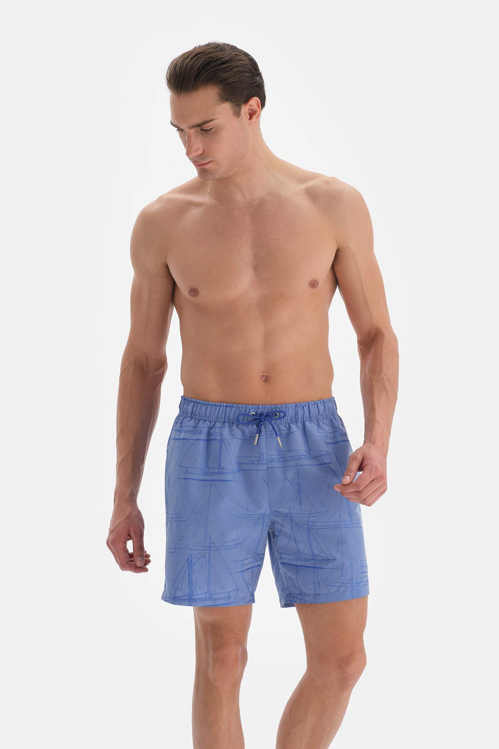 Indigo Yelken Desenli Orta Deniz Şortu