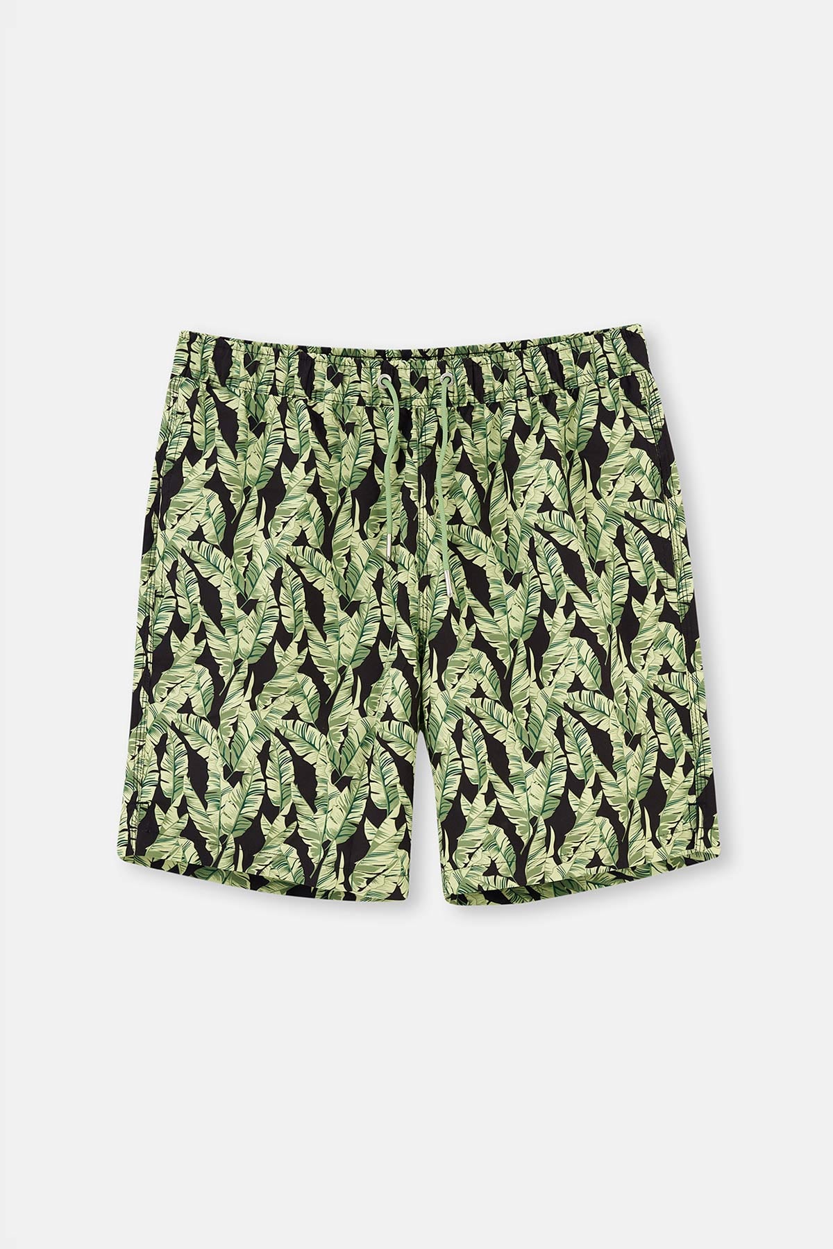 BLACK - GREEN SHORTS