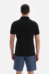 BLACK T-SHIRT