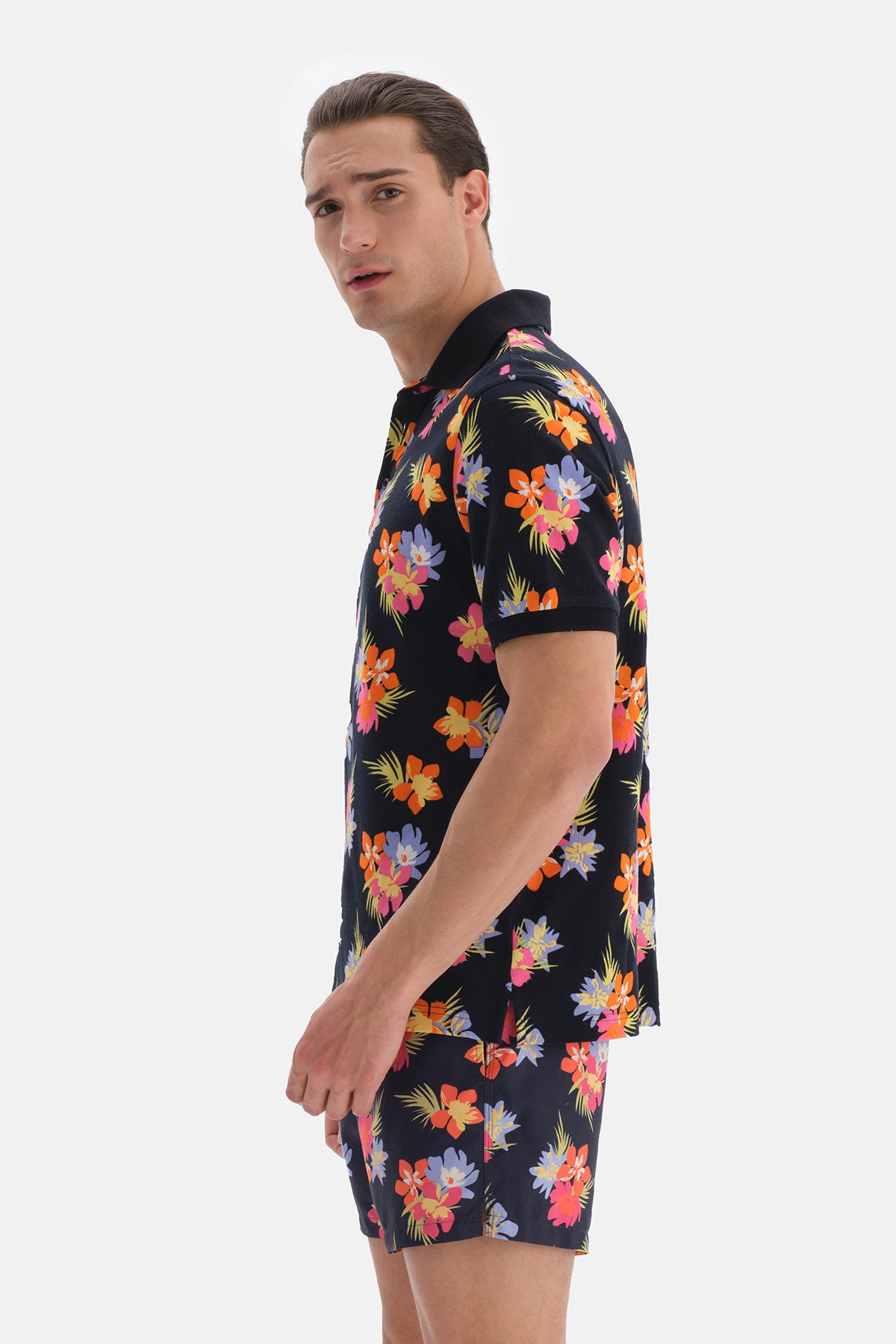 Lacivert - Pembe Çiçek Desenli Pike Polo Yaka TShirt