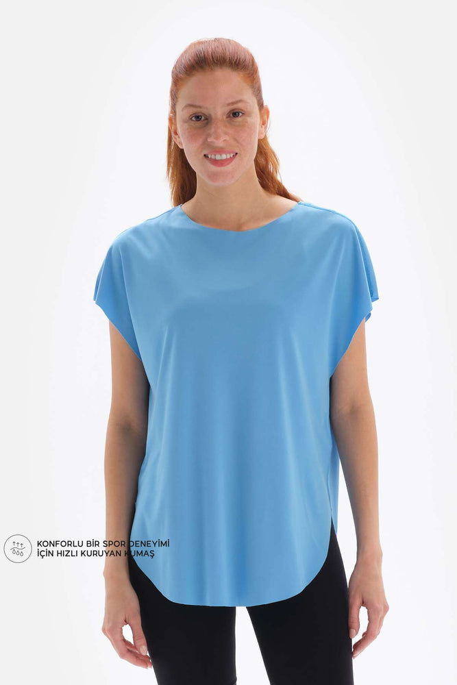 LIGHT BLUE T-SHIRT