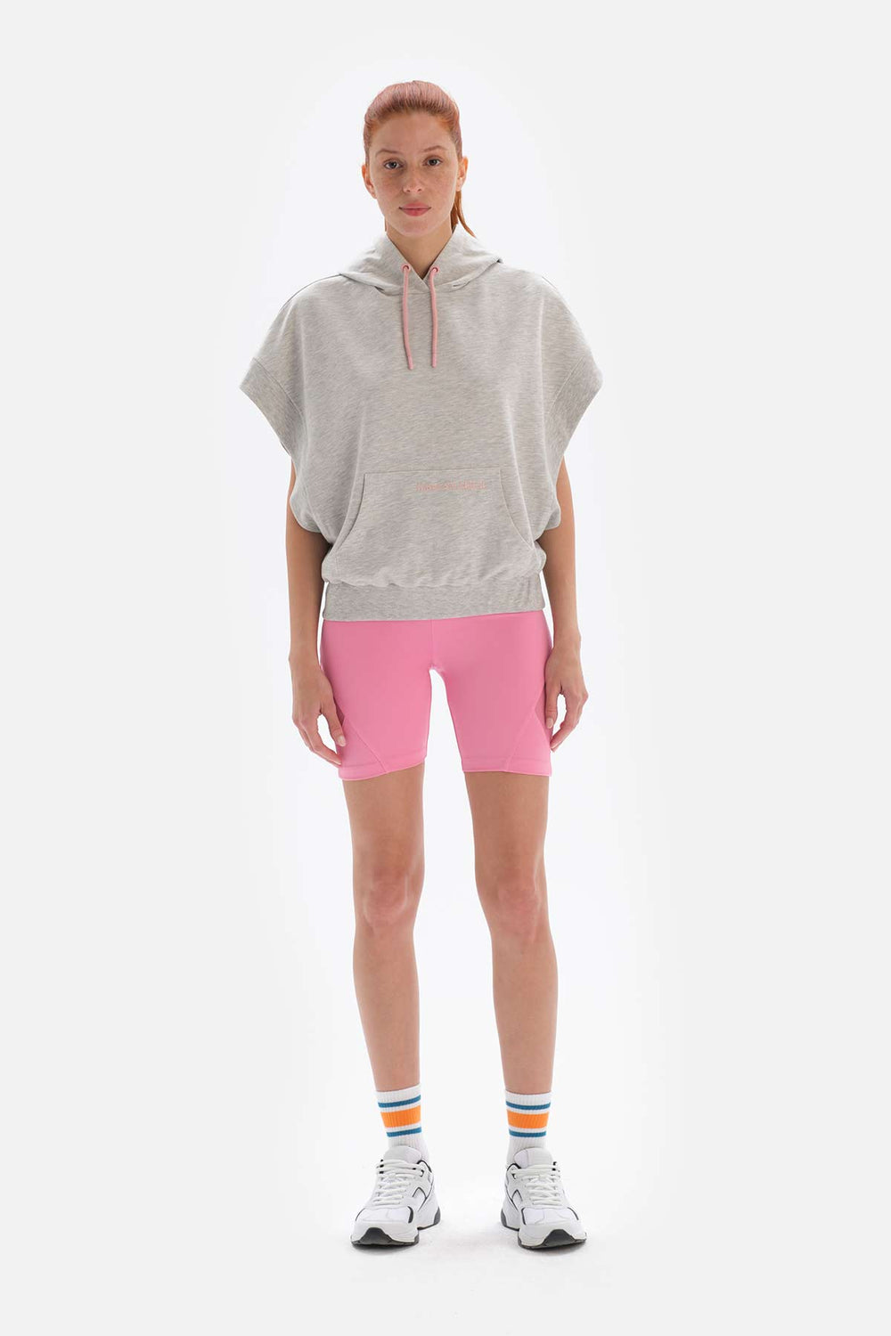 LIGHT GREY SWEATSHIRT