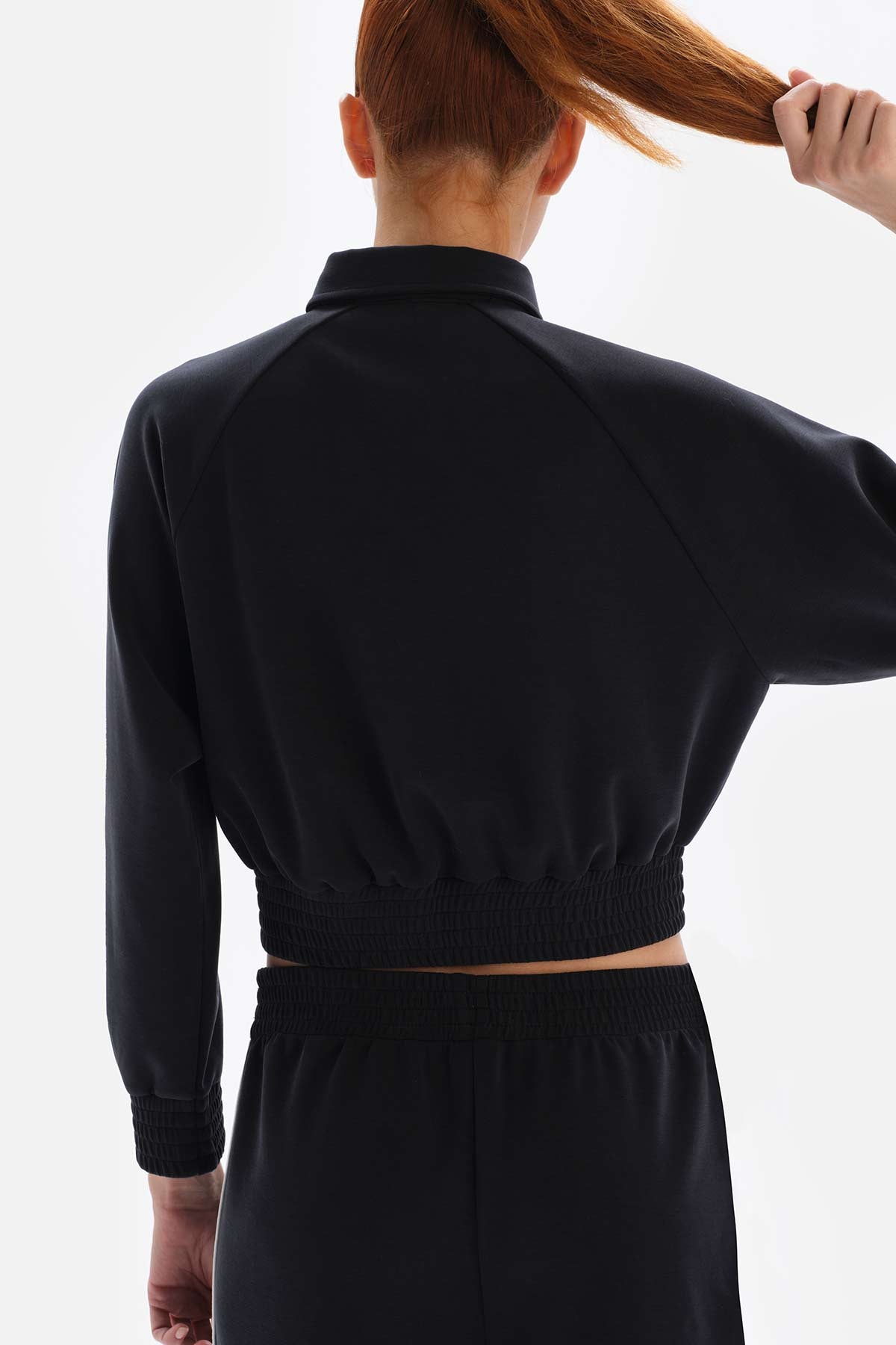 BLACK JACKET