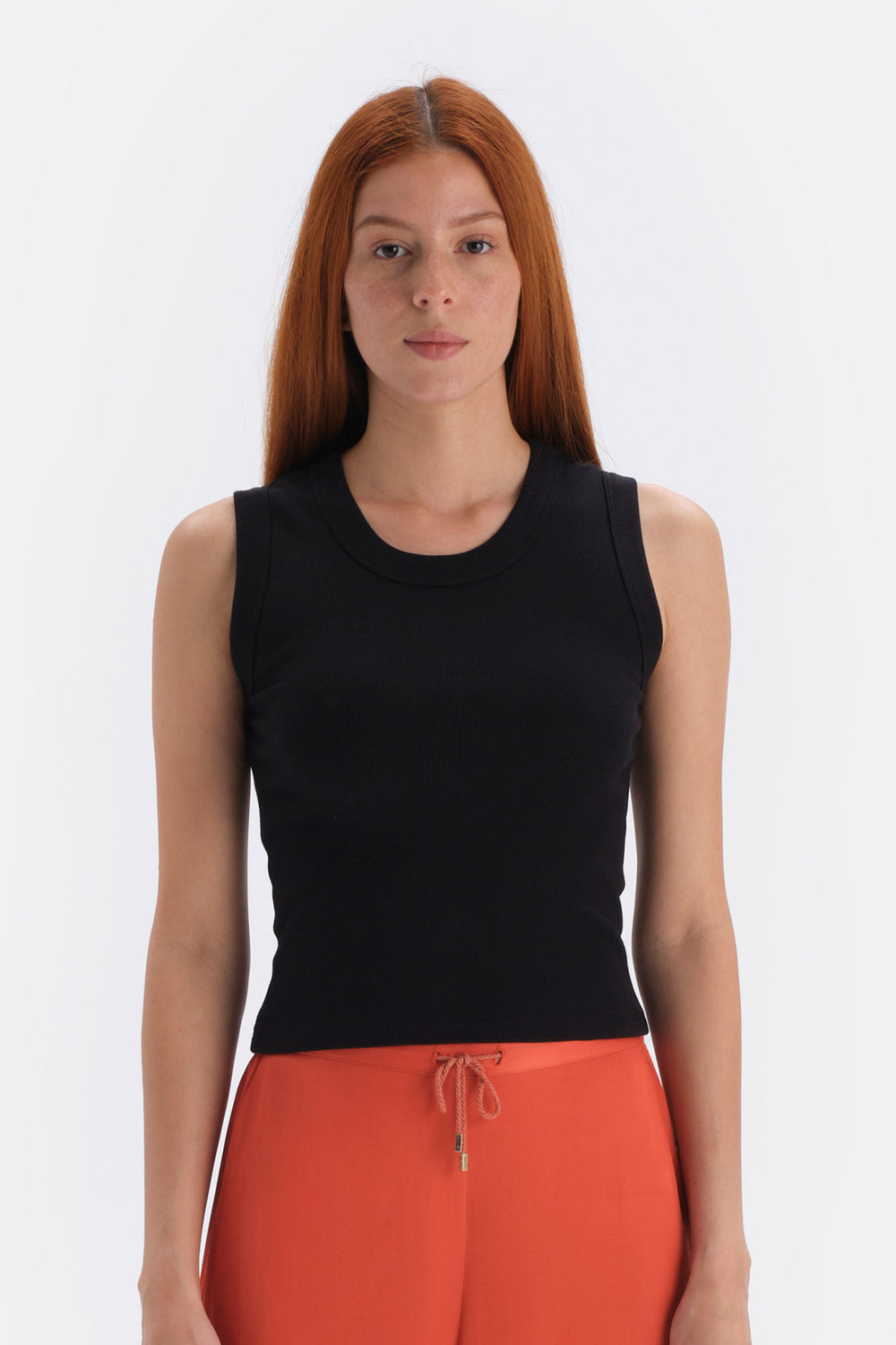 BLACK TANKTOP
