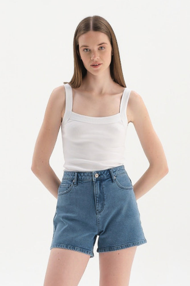 WHITE STRAPPY ATHLET