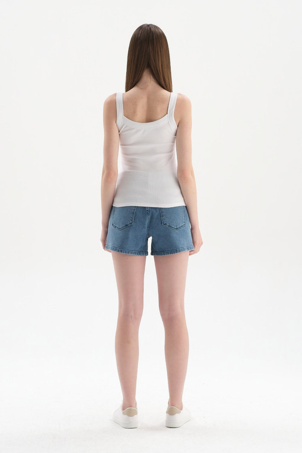 WHITE STRAPPY ATHLET