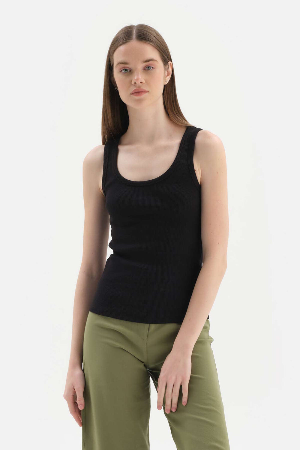 BLACK THICK STRAP RIBBED ATHLET