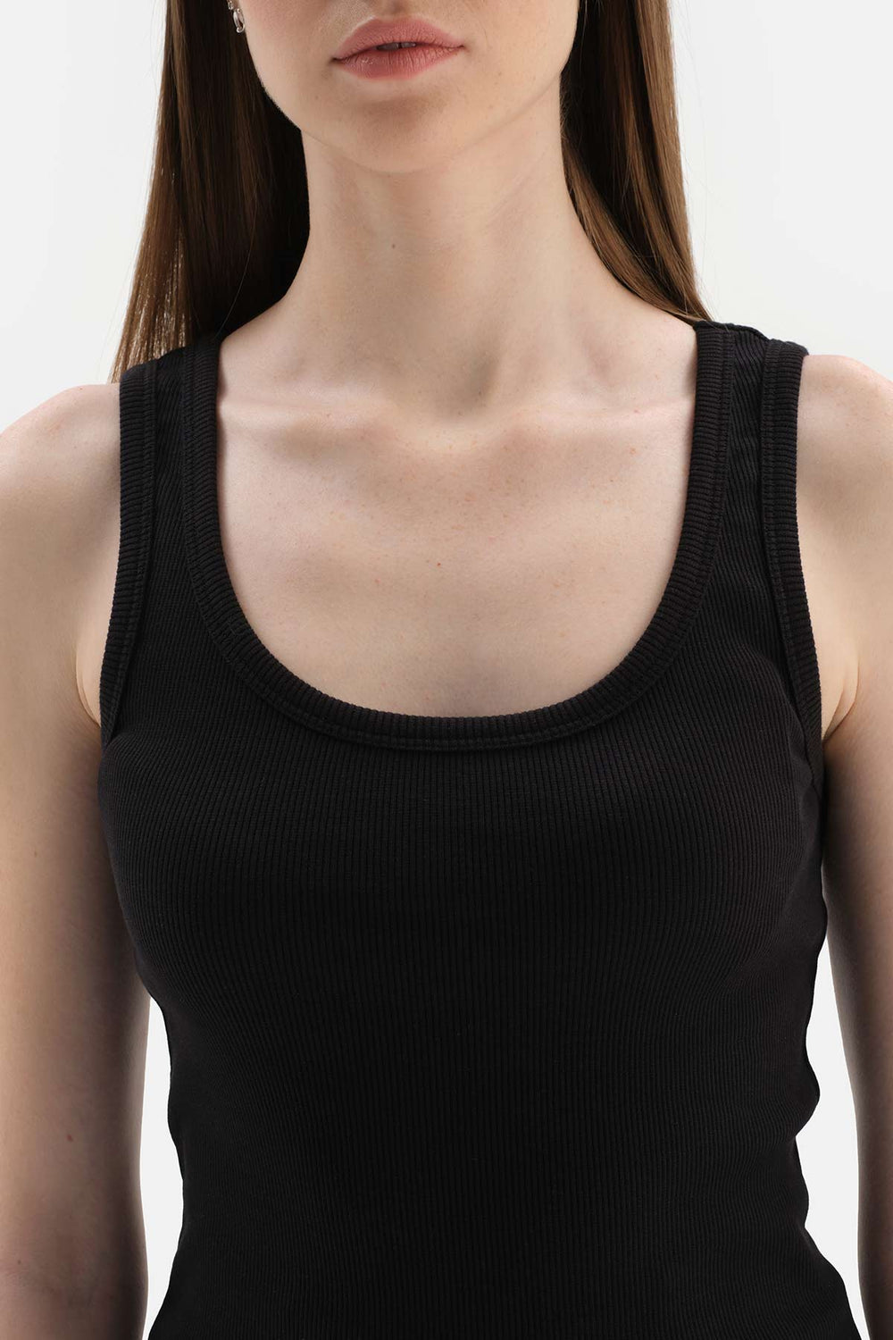 BLACK THICK STRAP RIBBED ATHLET