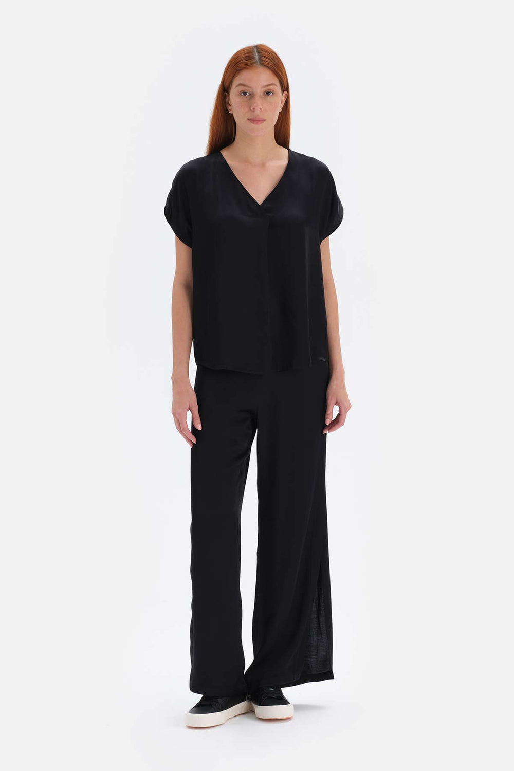 BLACK TROUSERS