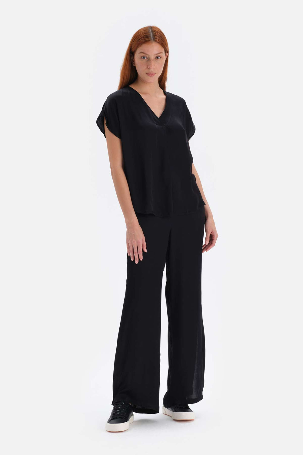 BLACK TROUSERS