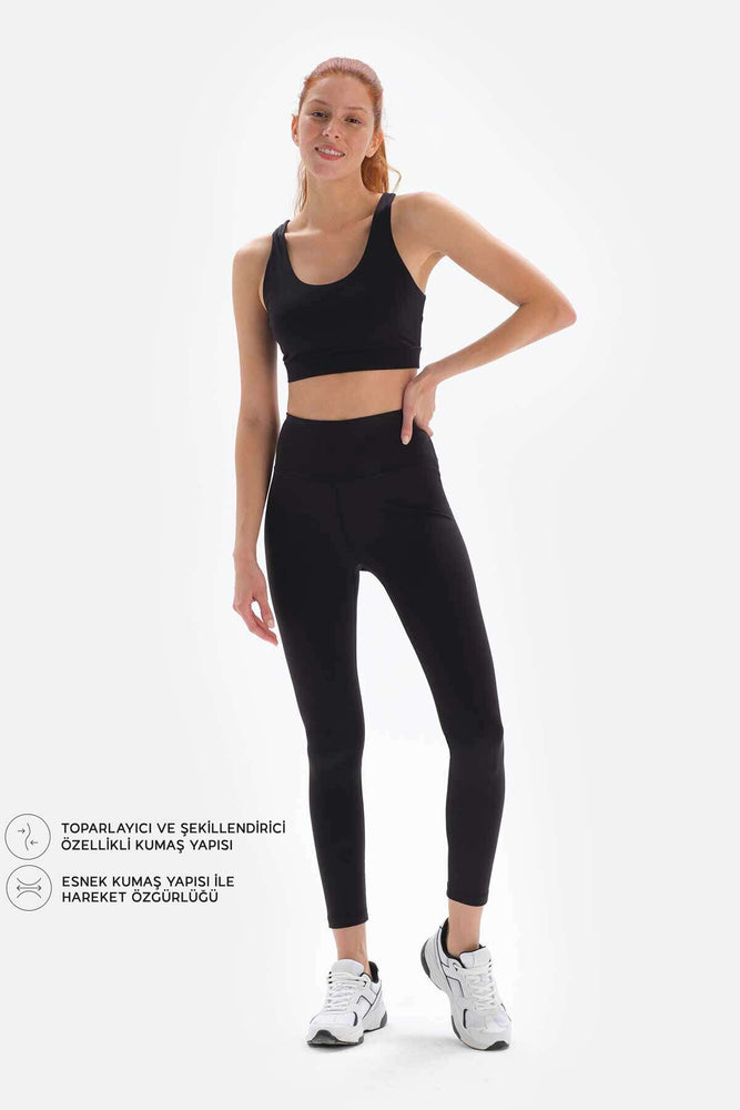 BLACK LEGGINGS