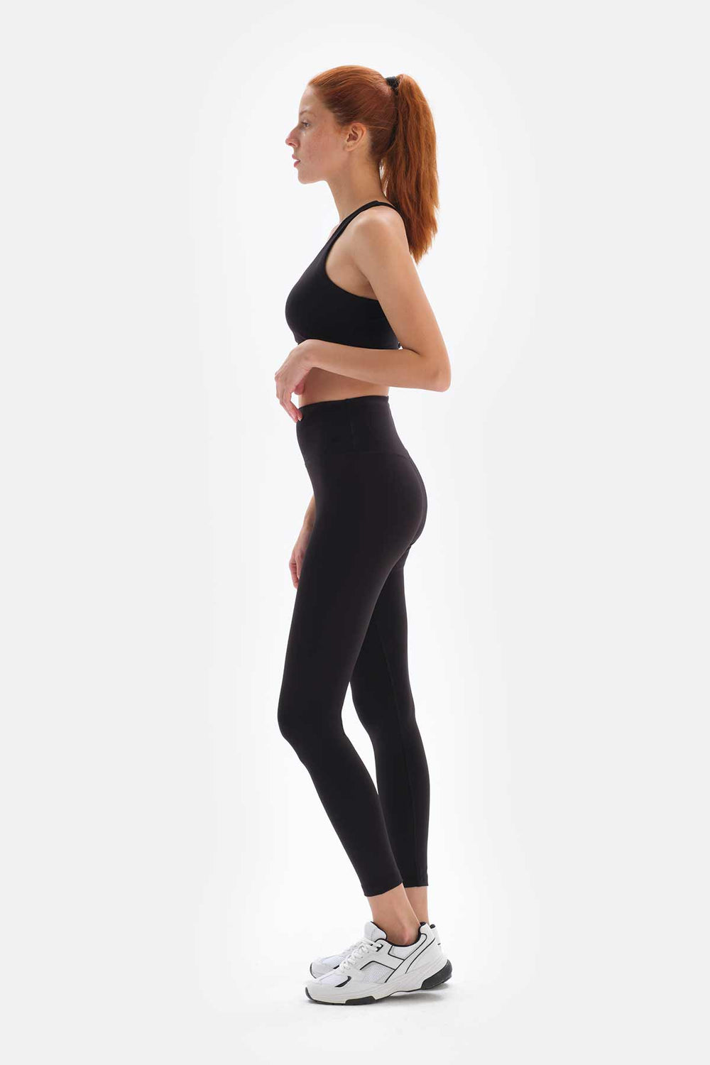 BLACK LEGGINGS