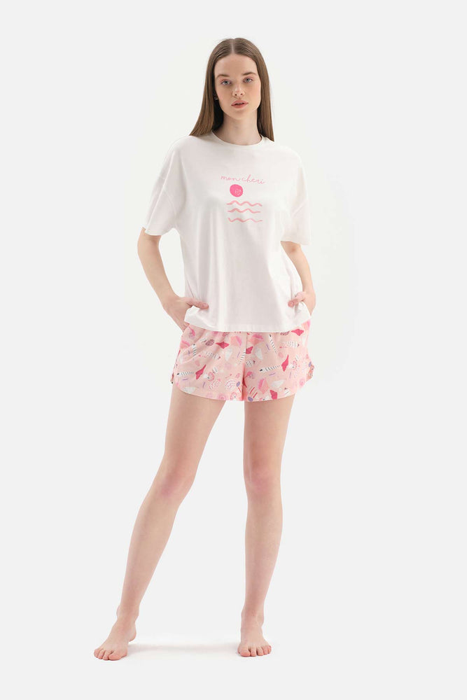OFF WHITE CREW-NECK PRINTED KNITTED TOP PRINTED SHORTS BOTTOM KNITTED PAJAMAS