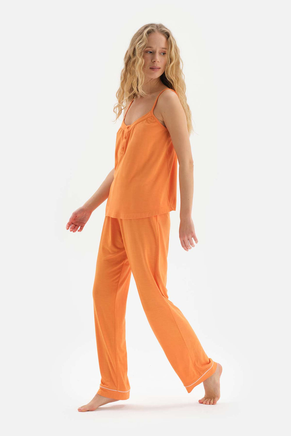 ORANGE HANGER BUTTON DETAILED KNITTED PAJAMAS