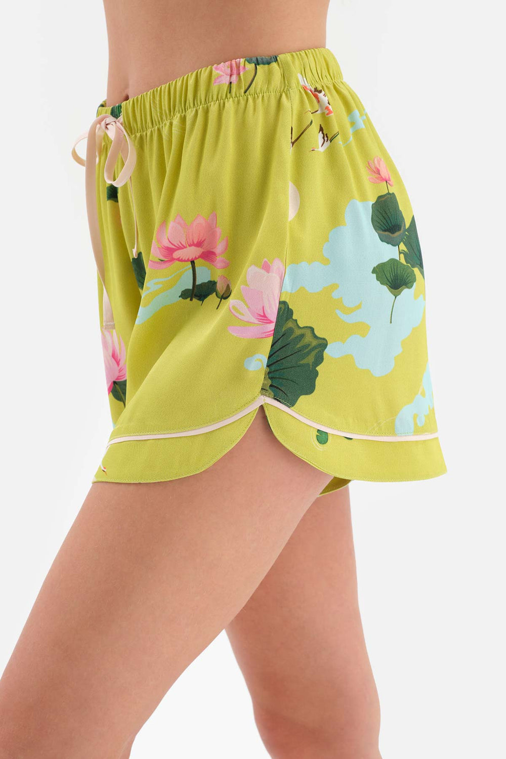 GREEN SHIRT COLLAR FLORAL PATTERNED SATIN SHORTS PAJAMAS SUIT