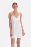 WHITE NIGHTIE