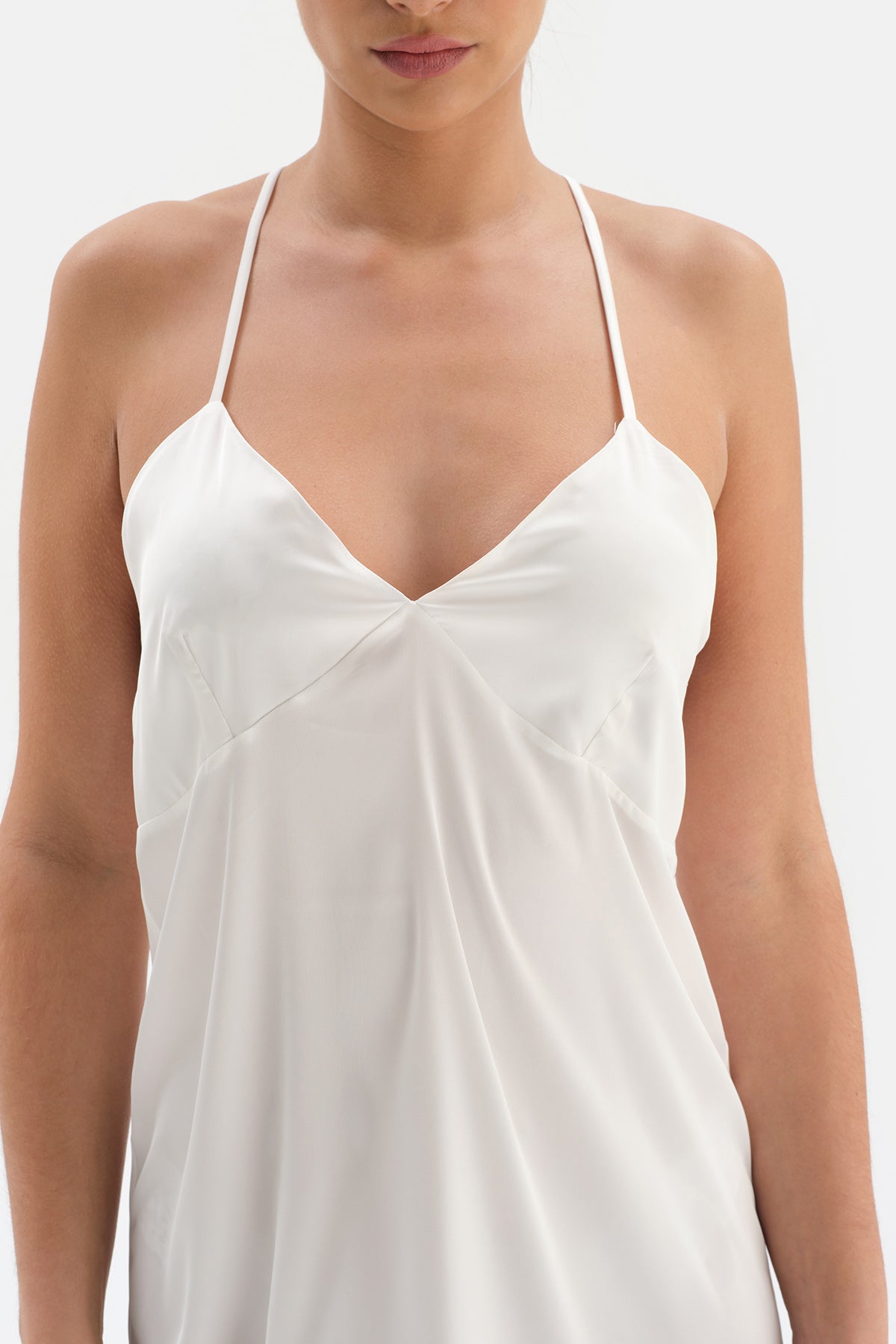 WHITE NIGHTIE