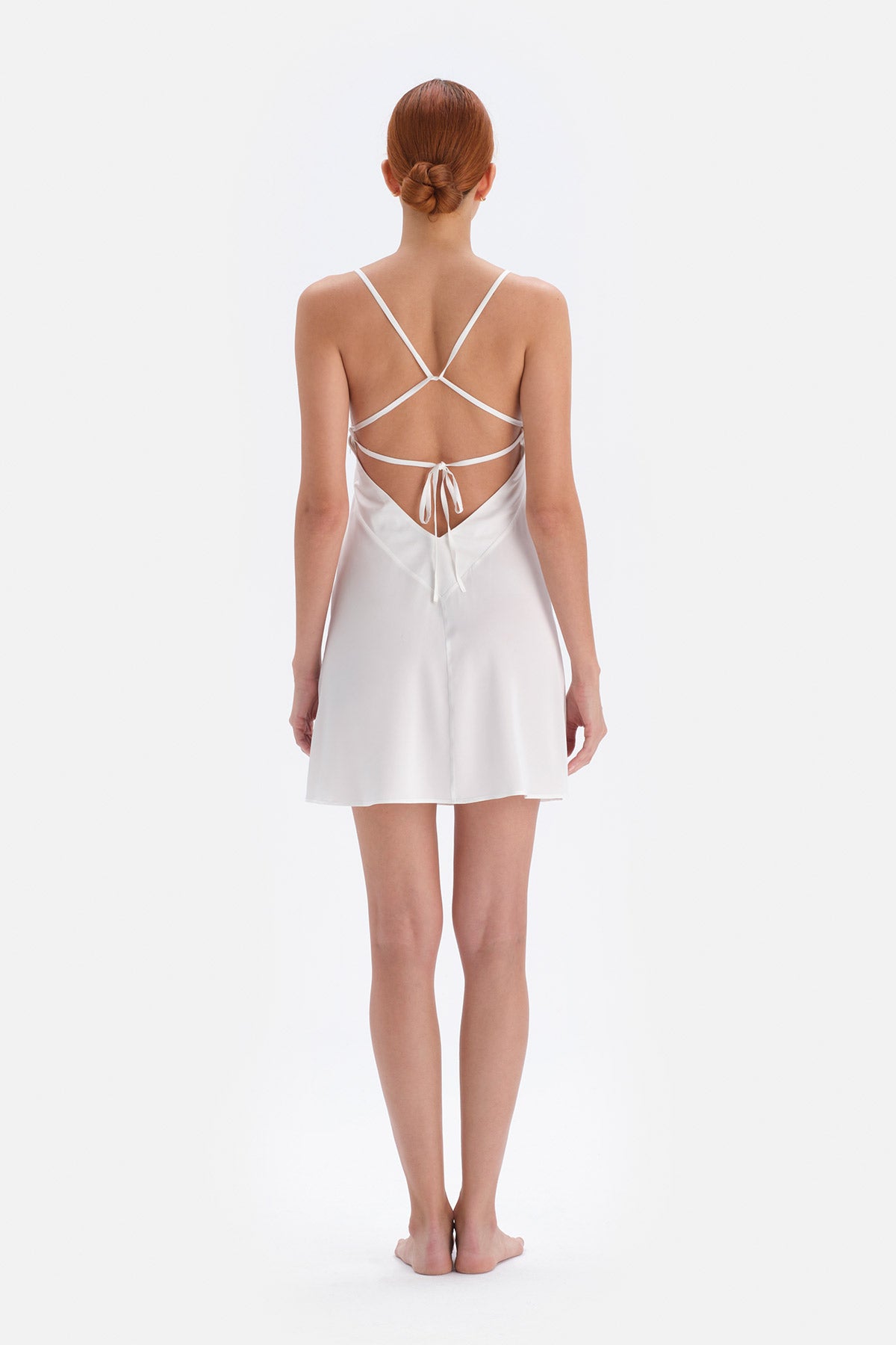 WHITE NIGHTIE