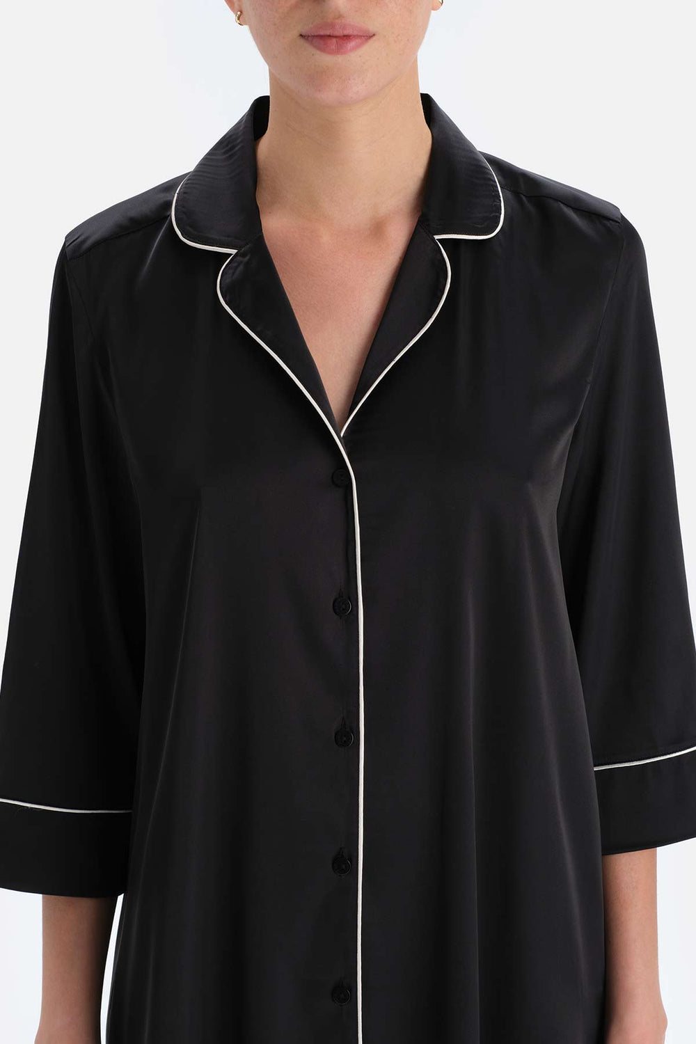 BLACK NIGHTIE
