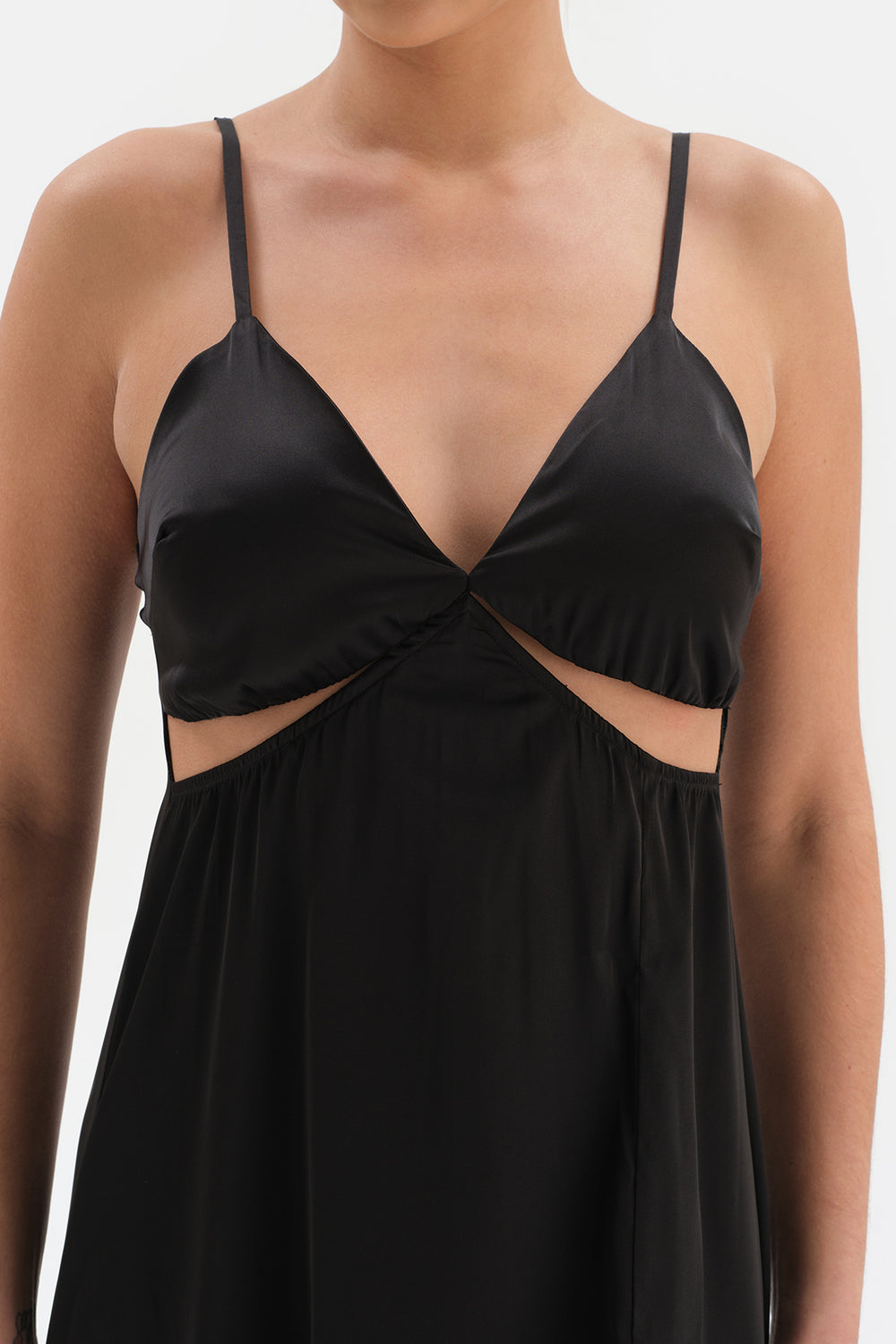 BLACK NIGHTIE