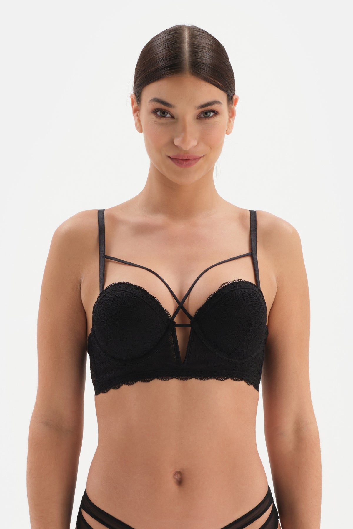 BLACK BRA