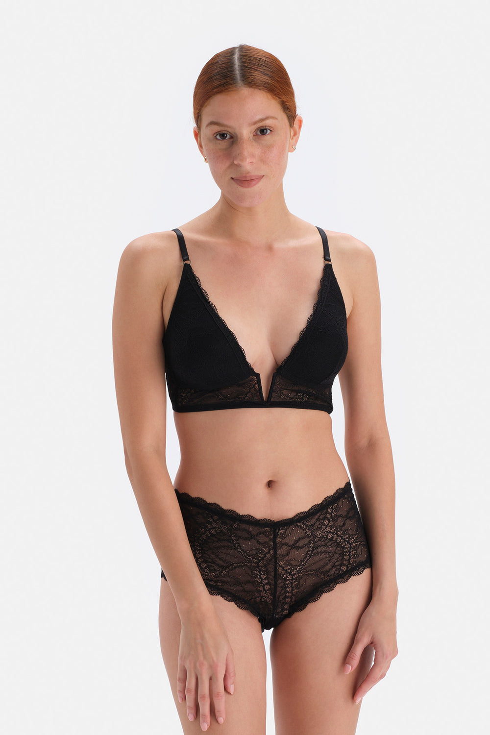 BLACK BRA