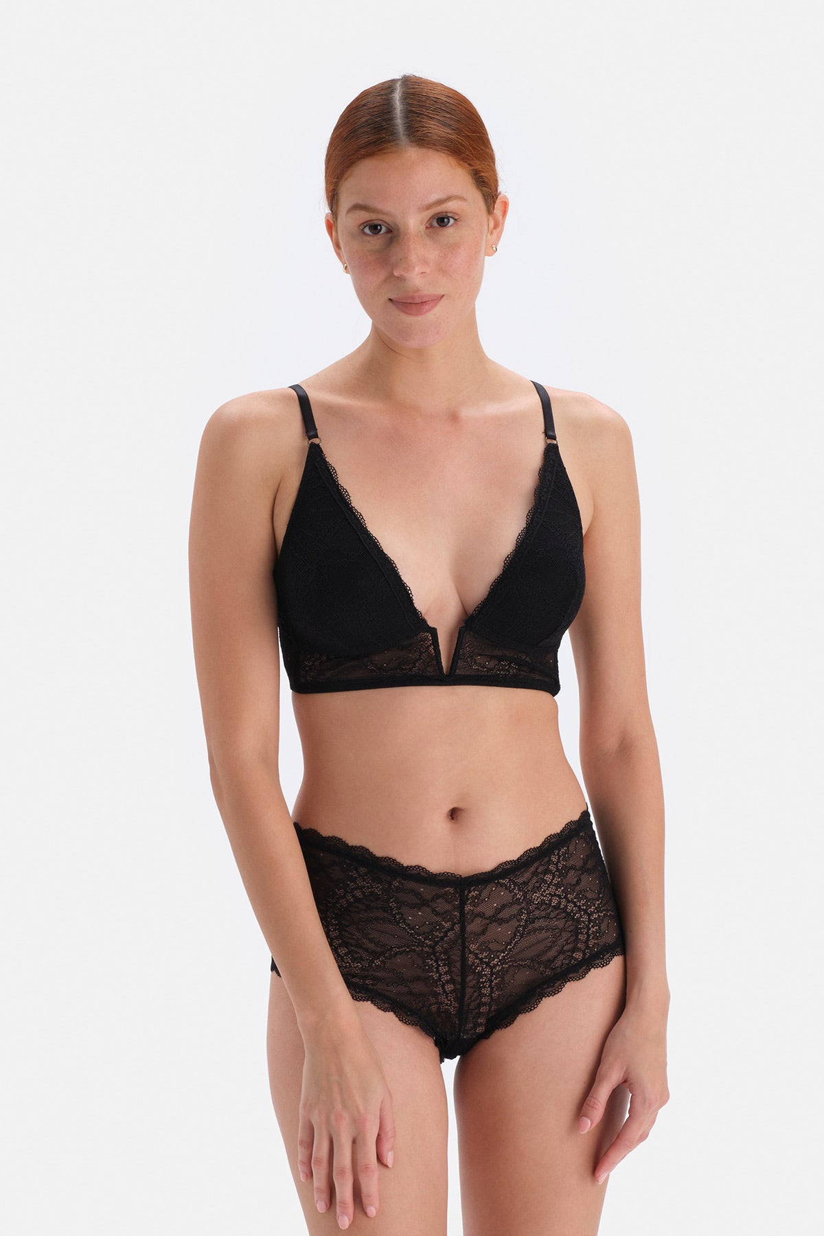 BLACK BRA