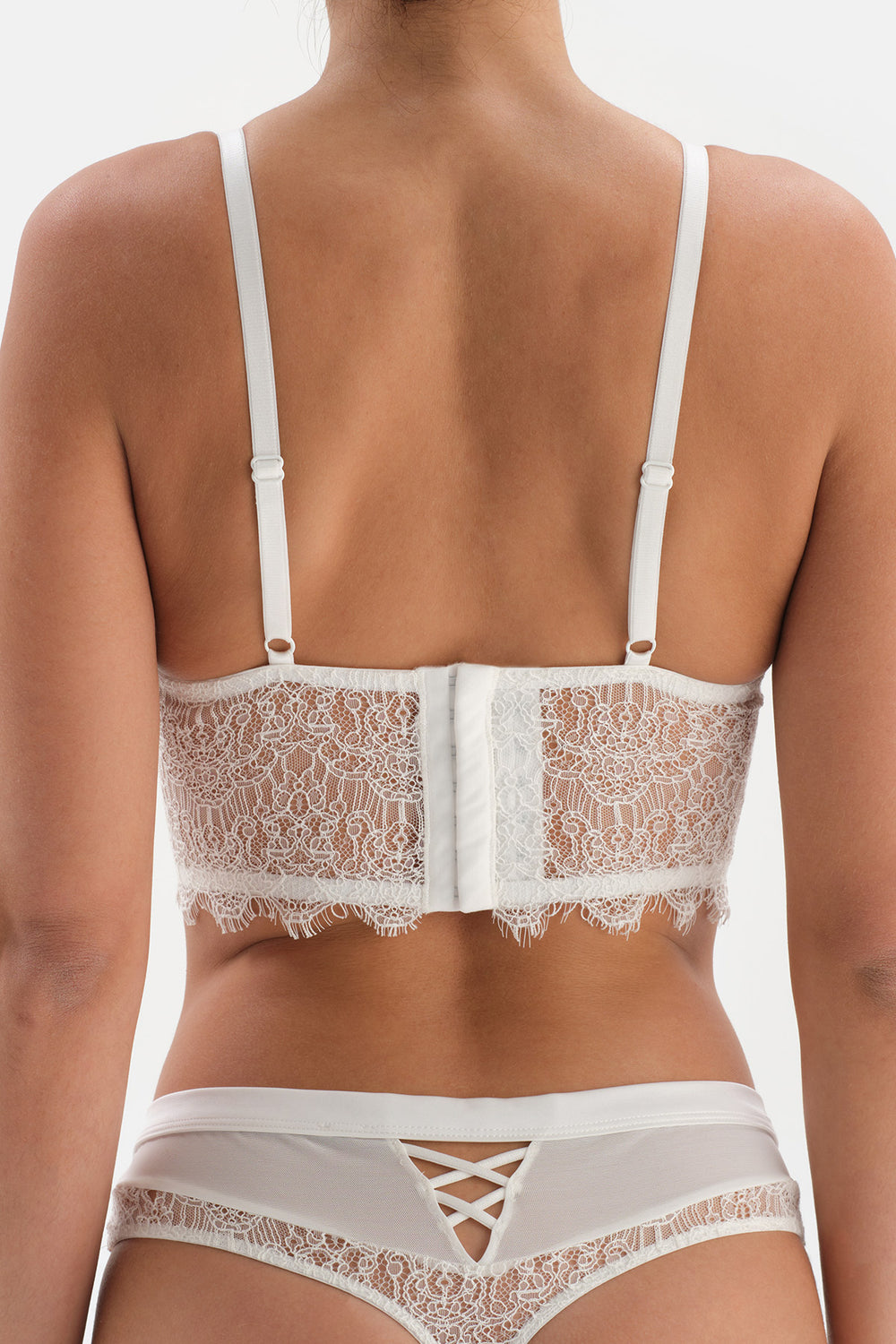 WHITE BRA