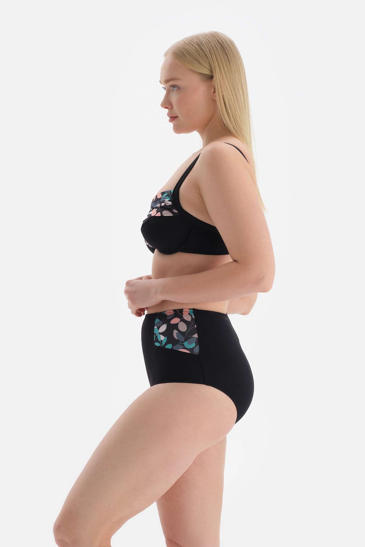 BLACK - GREEN BIKINI BOTTOM