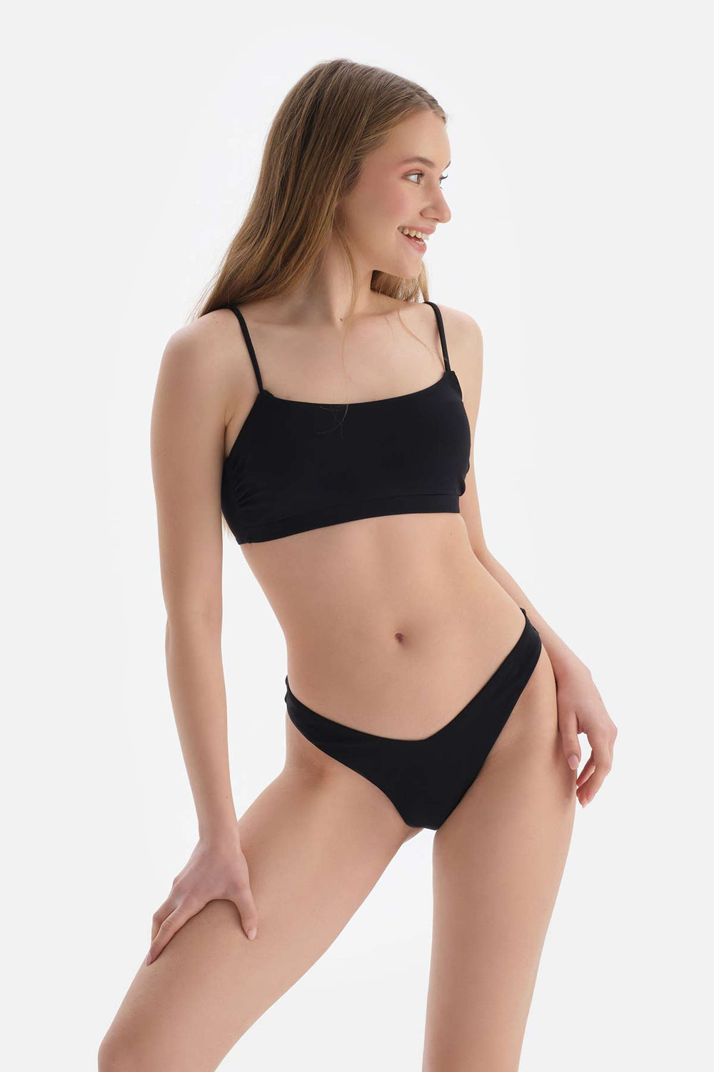 BLACK BIKINI TOP