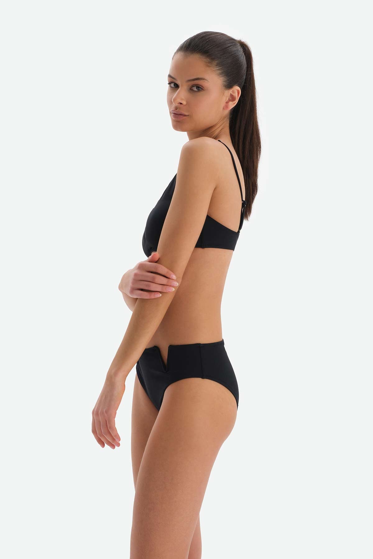 BLACK BIKINI TOP